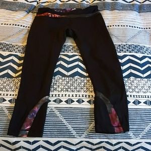 Lululemon Run: Inspire Crop II